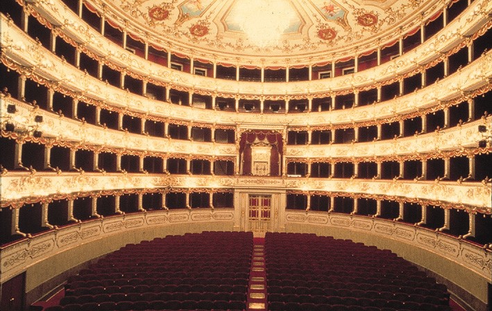 Giuseppe Maria Codazzi Reggio Emilia Interno del teatro municipale Romolo Valli Orizzontale 3