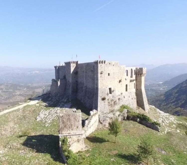 Sicignano degli Alburni - Castello Giusso 